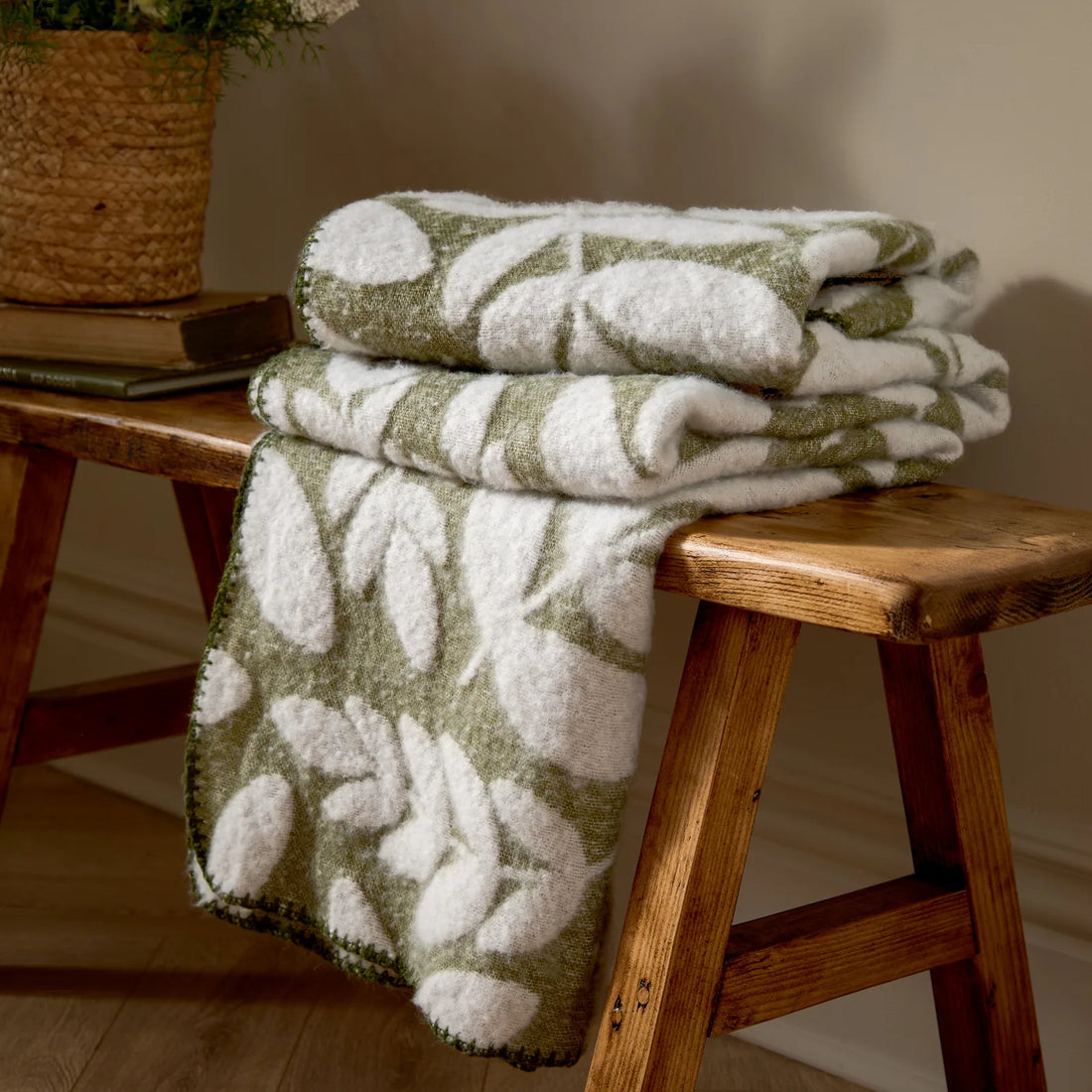 Hazel Woven Throw Olive 130 x 180cm