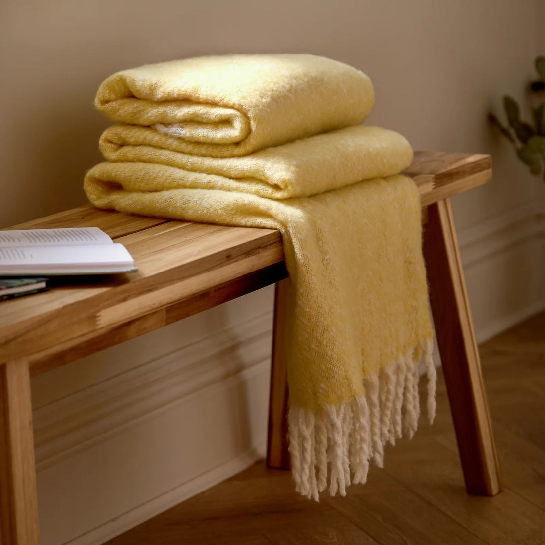 Isla Woven Tasselled Throw Butter Yellow 130 x 180cm