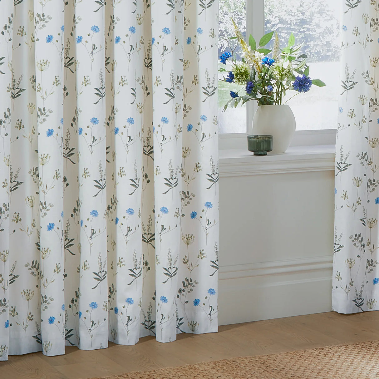 Nature Meadow 100% Cotton Lined Pencil Pleat Curtains White/Cornflower 46" x 54" - image 4