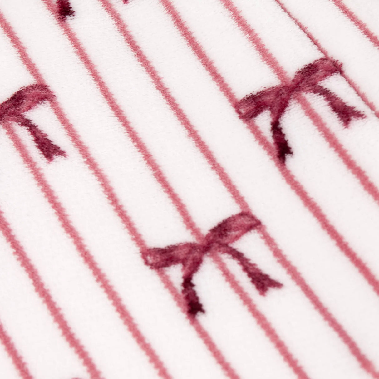 Noortje Bows Sherpa Fleece Throw Silk Pink 130 x 180cm - image 6
