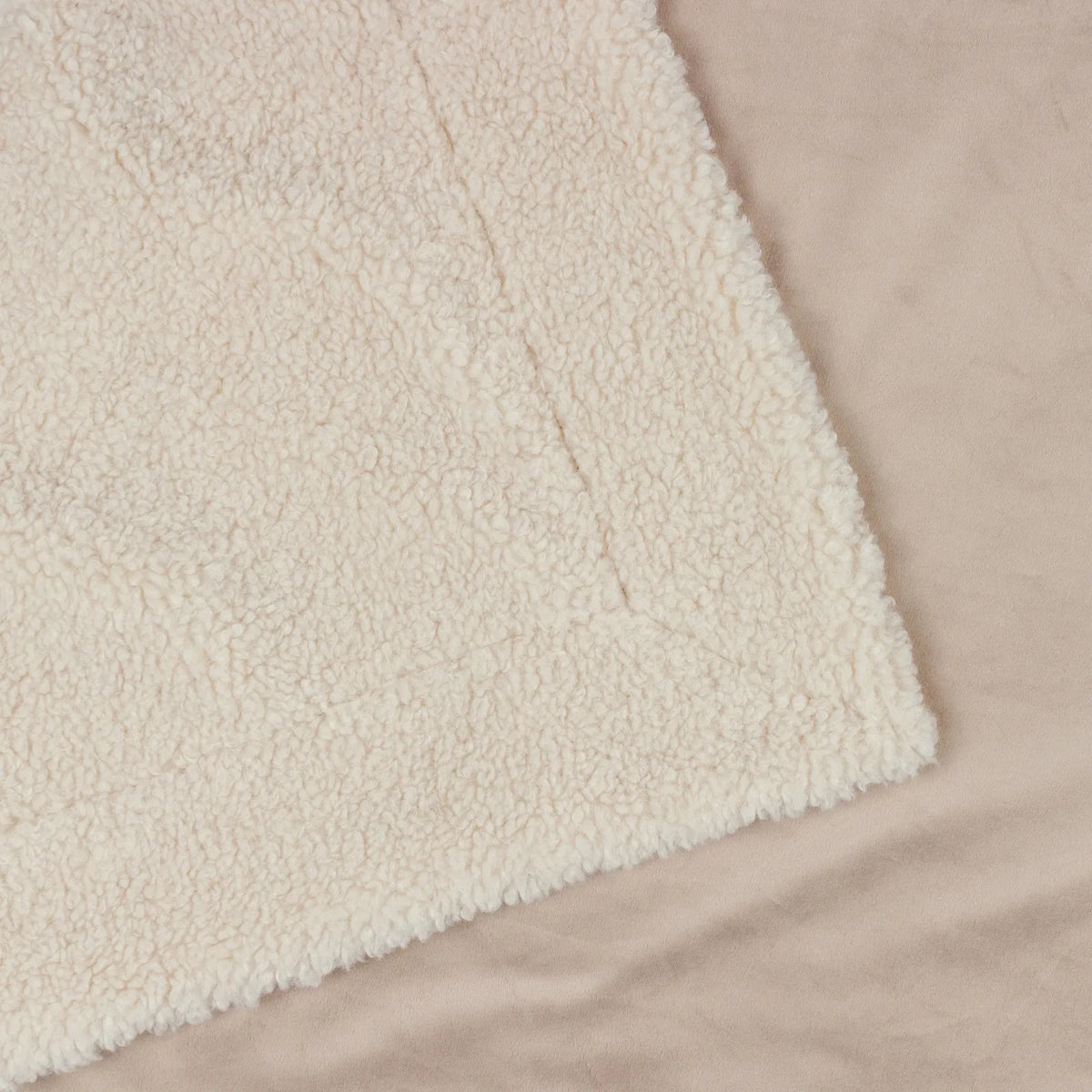 Olann Knitted Reversible Natural Velvet Fleece Throw Blanket 130cm x 180cm - additional product view 5