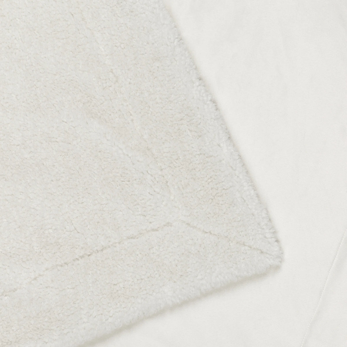 Olann Knitted Reversible Ecru Velvet Fleece Throw Blanket 130cm x 180cm - additional product view 5