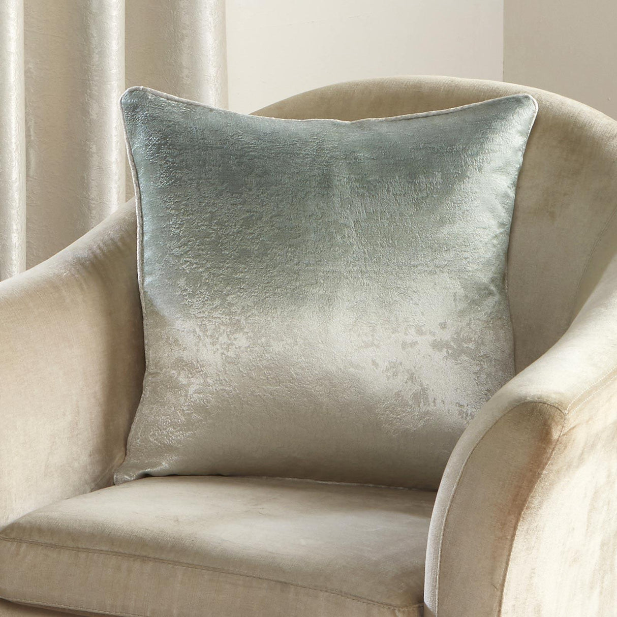 Strata Floral Cushion Cover 43cm x 43cm - Green