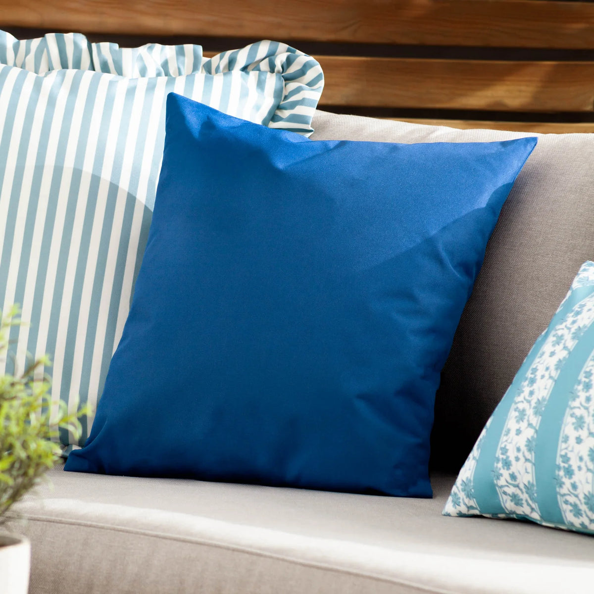 Plain Outdoor Royal Cushion Cover 43cm x 43cm - additional product view 1