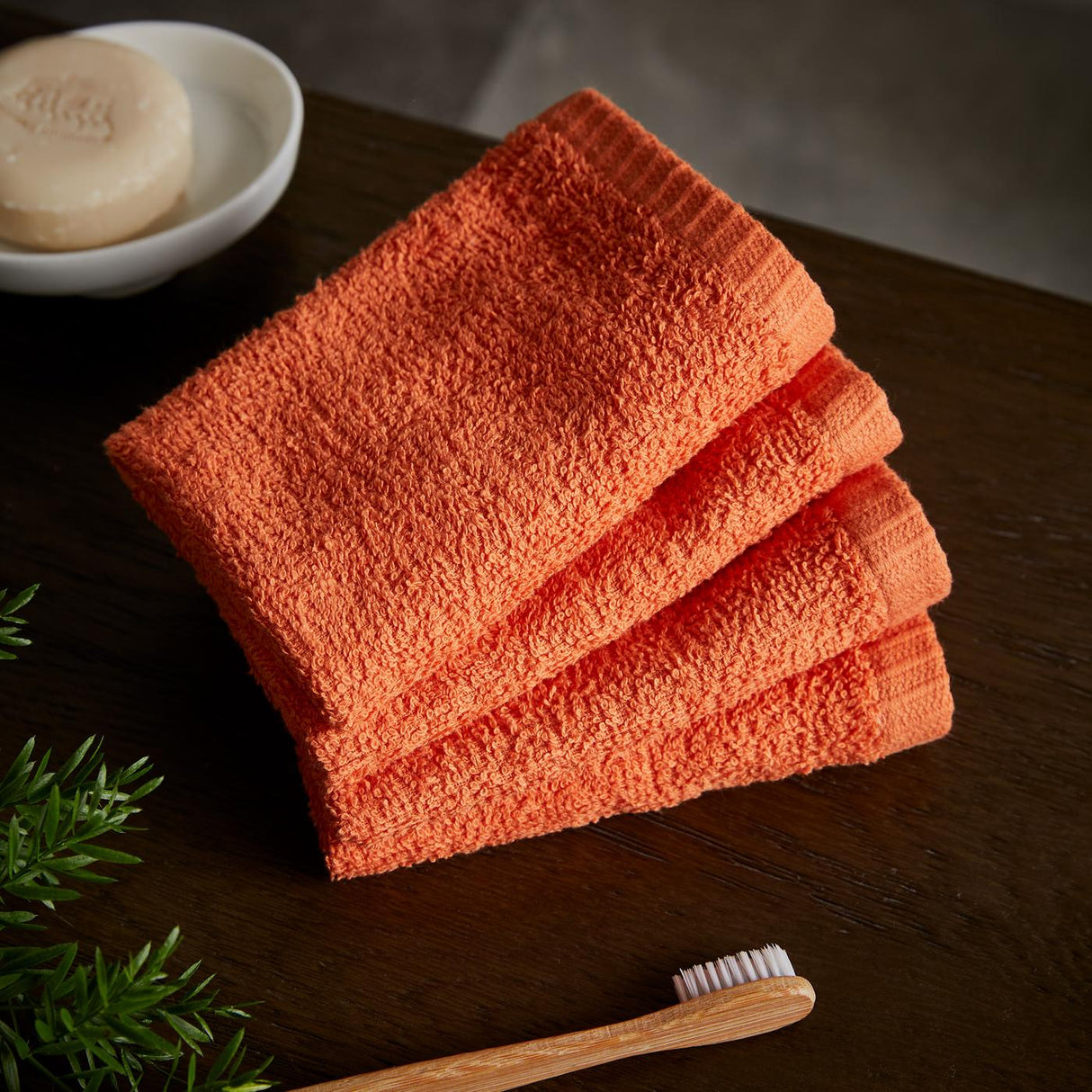 Catherine Lansfield Quick Dry Cotton Face Cloths 4 Pack 30x30cm - Orange