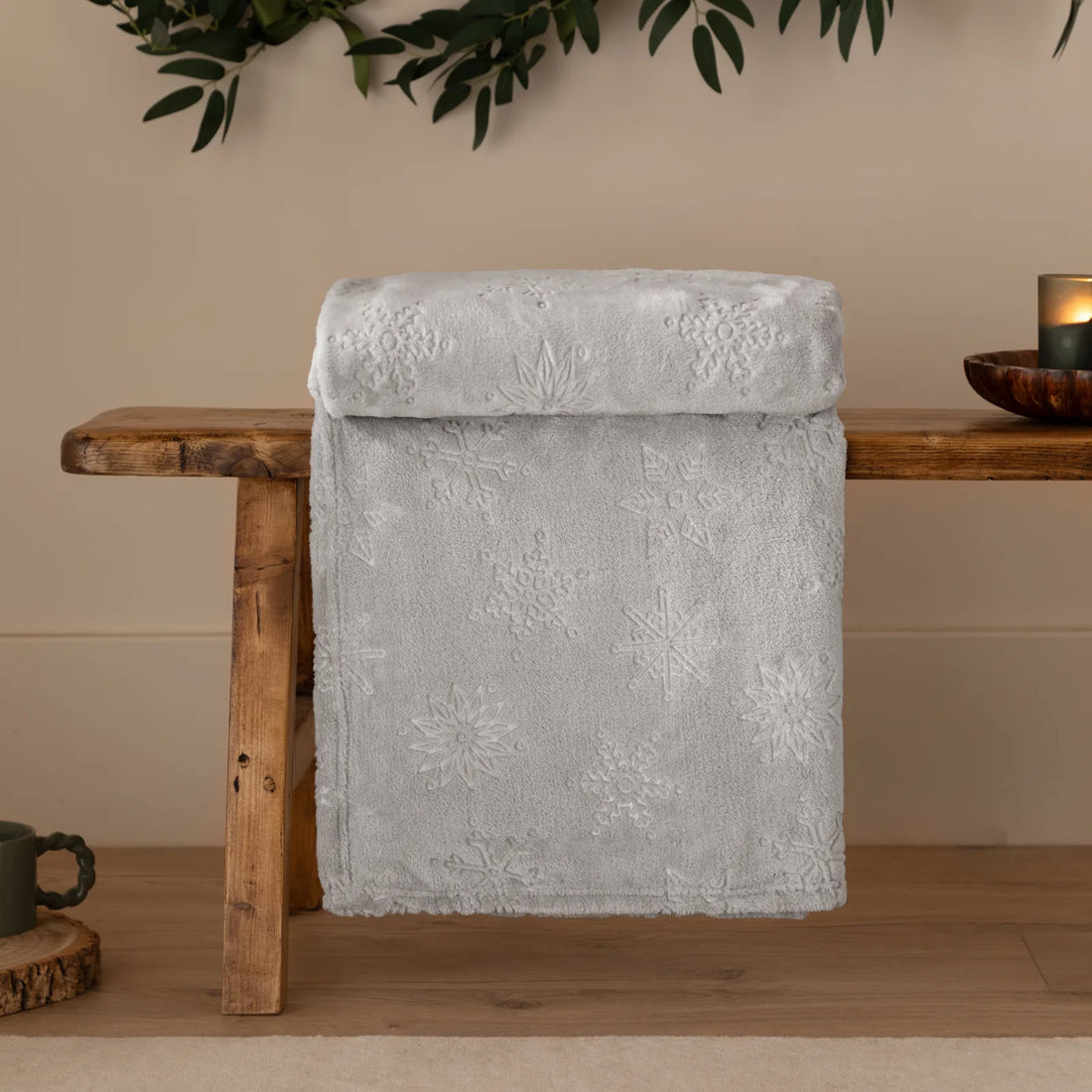 Snowflakes Soft Flannel Fleece Throw Grey 140 x 180cm