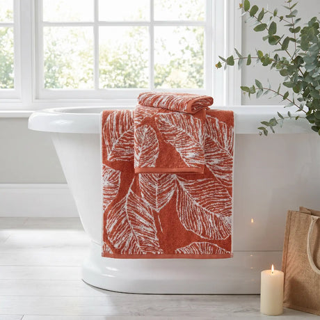 Matteo Leaf Jacquard 550gsm Cotton Bathroom Towel - Terracotta