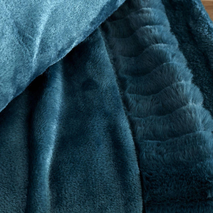 Velvet and Faux Fur Throw Teal - Ideal
