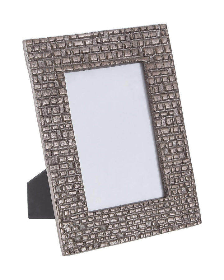 Pewter Aluminium Tiled Surface Photo Frame for 4x6" Photos - Ideal