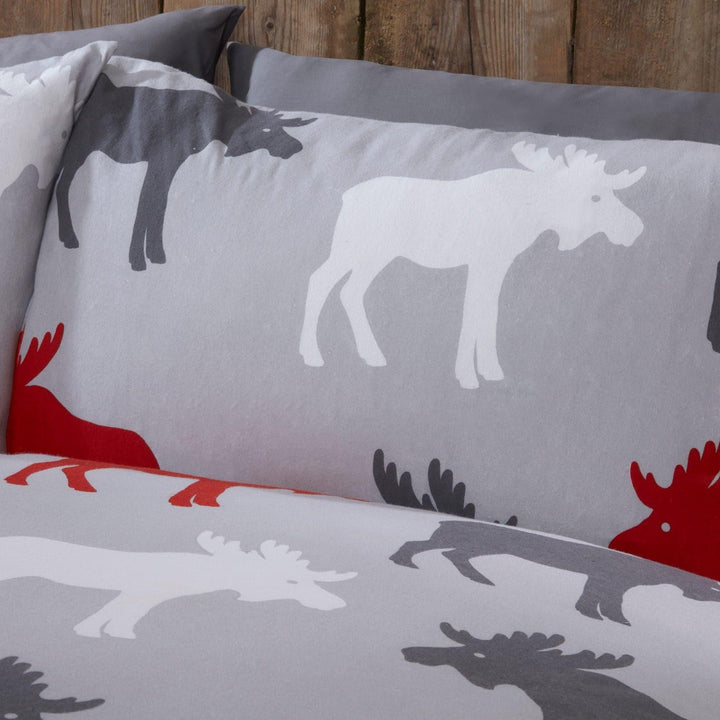 Moose 100% Brushed Cotton Flannelette Red Duvet Cover Set - Ideal