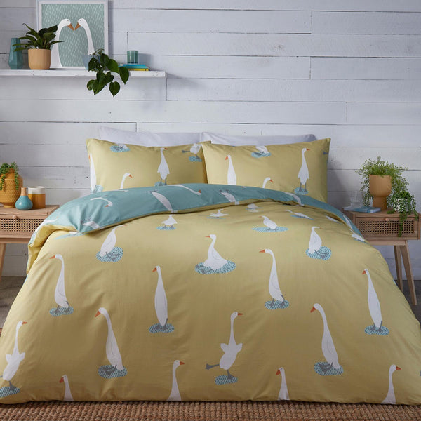 Puddles the Duck Reversible Yellow Duvet Cover Set - Ideal